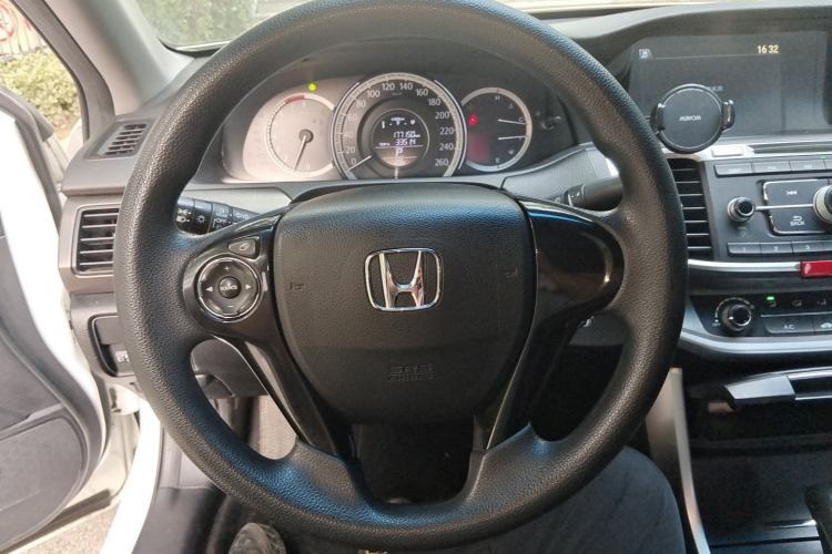Used Honda Accord 2015 2.0L LX Comfort Edition Steering Wheel
