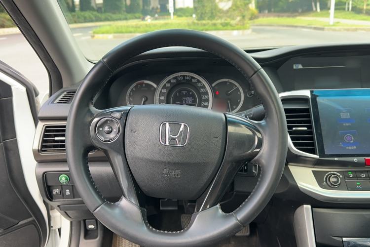 Used Honda Accord 2015 2.0L LXS Elite Edition Steering Wheel
