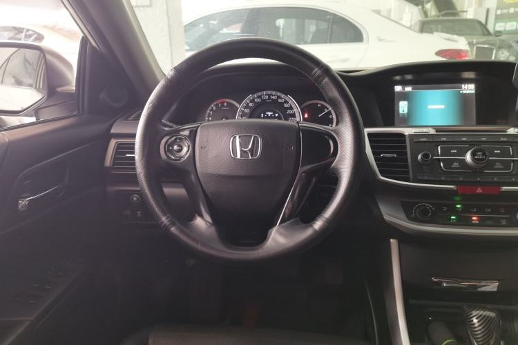 Used Honda Accord 2015 2.0L LXS Elite Edition Steering Wheel