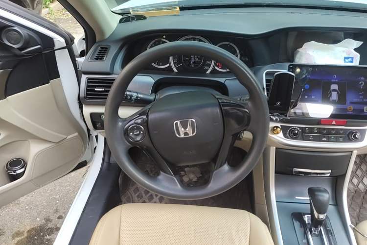 Used Honda Accord 2015 2.0L LX Comfort Edition Steering Wheel