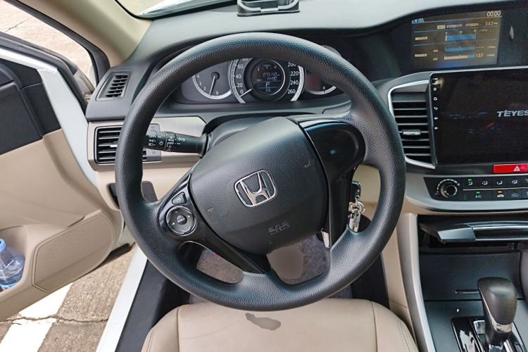 Used Honda Accord 2015 2.0L LX Comfort Edition Steering Wheel