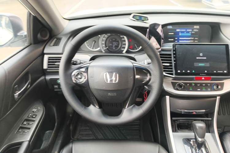Used Honda Accord 2015 2.0L LX Comfort Edition Steering Wheel