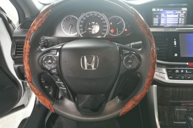Used Honda Accord 2015 2.4L EX Luxury Edition Steering Wheel