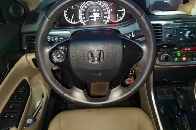 Used Honda Accord 2015 2.0L LXS Elite Edition Steering Wheel