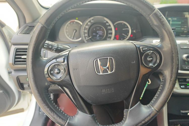 Used Honda Accord 2015 2.0L EX Luxury Edition Steering Wheel