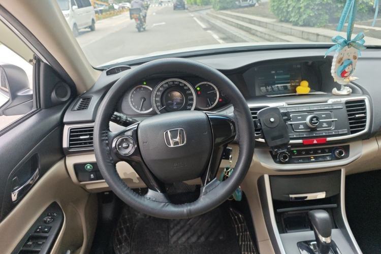 Used Honda Accord 2015 2.0L LX Comfort Edition Steering Wheel