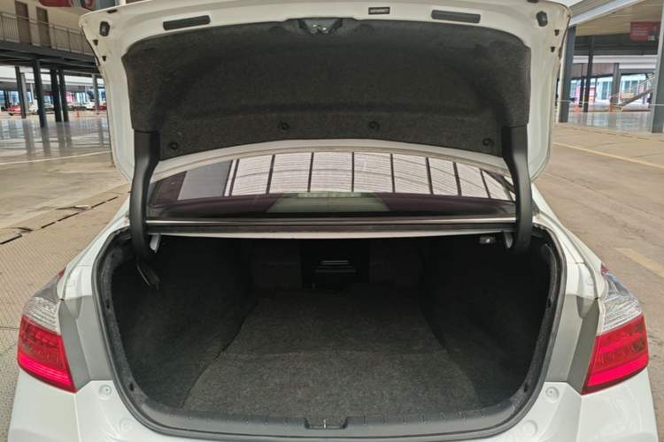 Used Honda Accord 2015 2.0L LX Comfort Edition Trunk
