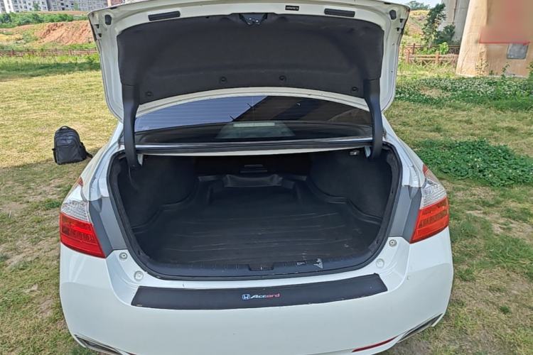 Used Honda Accord 2015 2.0L LX Comfort Edition Trunk