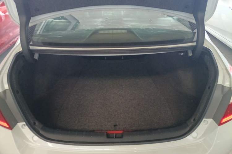 Used Honda Accord 2015 2.0L LX Comfort Edition Trunk