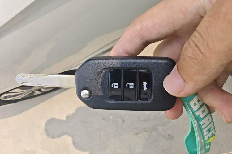 Used Honda Accord 2015 2.0L EX Luxury Edition Vehicle Key