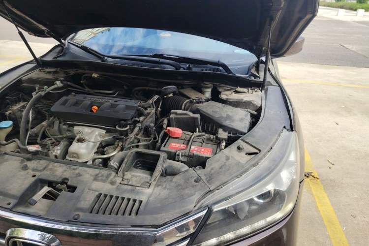 Used Honda Accord 2015 2.0L LX Comfort Edition Engine Bay Left