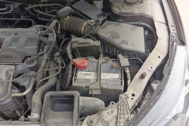 Used Honda Accord 2015 2.0L LX Comfort Edition Engine Bay Left