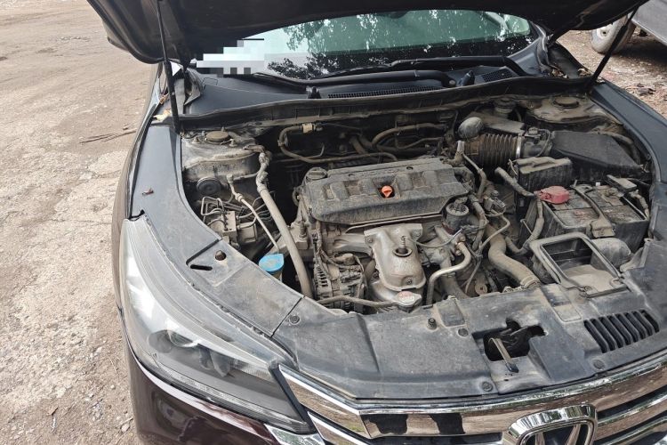 Used Honda Accord 2015 2.0L LXS Elite Edition Engine Bay Right