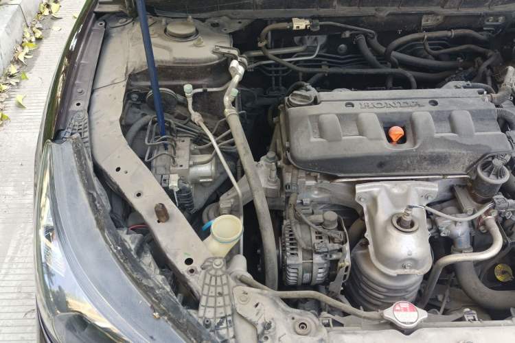 Used Honda Accord 2015 2.0L LX Comfort Edition Engine Bay Right
