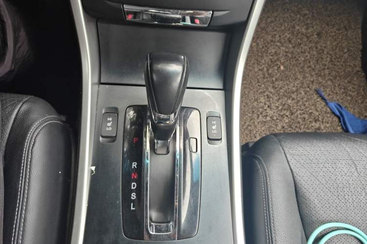 Used Honda Accord 2015 2.0L LXS Elite Edition Gear Lever