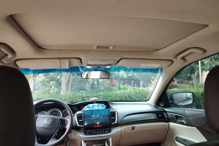 Used Honda Accord 2015 2.0L LX Comfort Edition Headliner