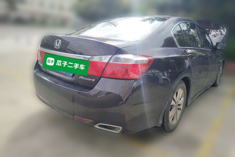 Used Honda Accord 2015 2.0L LX Comfort Edition Rear Right 45 Deg