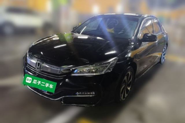 Ojetý Honda Accord 2016 2.4L Luxury Edition