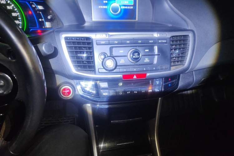 Used Honda Accord 2016 Hybrid 2.0L Sharp Edition Audio And AC Panel
