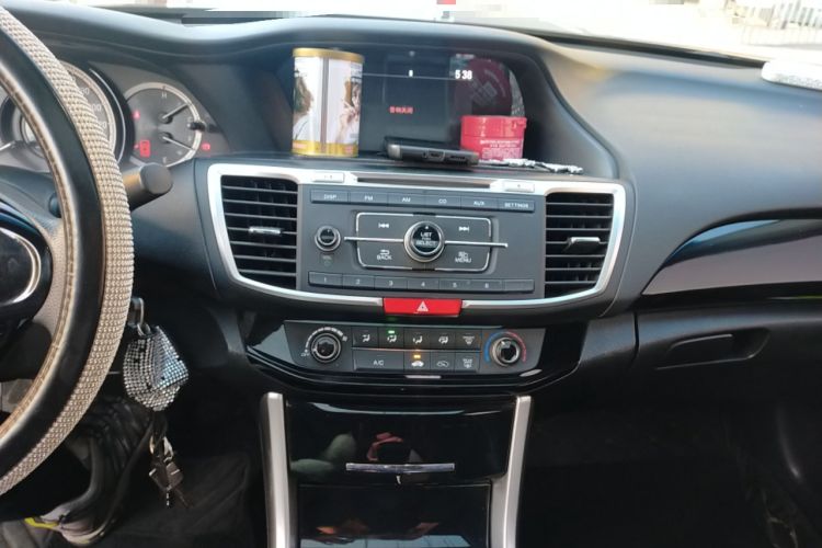 Used Honda Accord 2016 2.0L Comfort Edition Audio And AC Panel