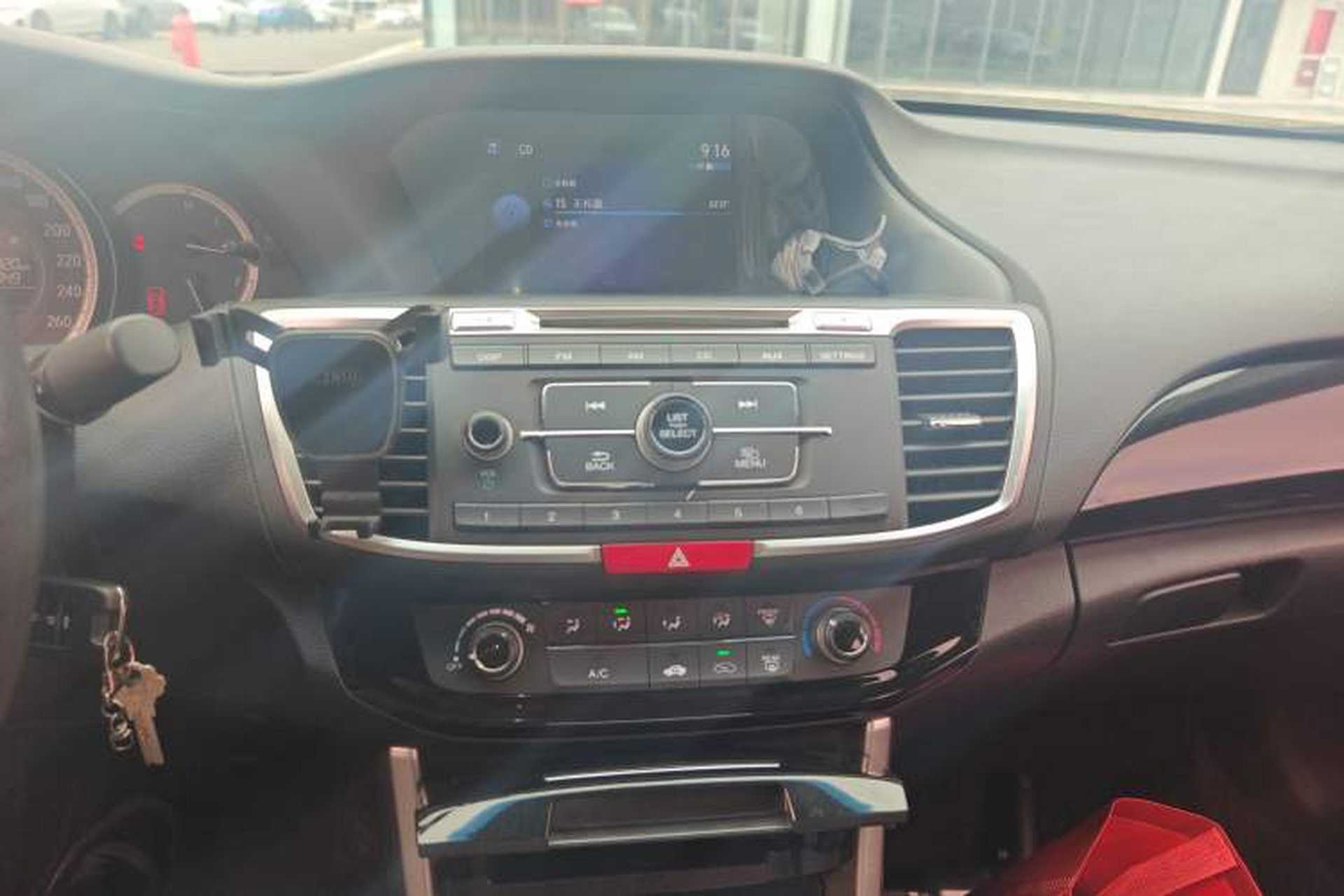 Used Honda Accord 2016 2.0L Comfort Edition Audio And AC Panel