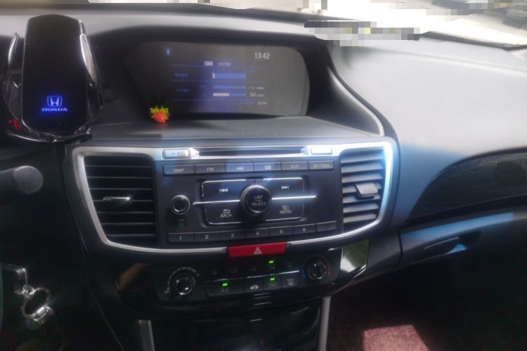 Used Honda Accord 2016 2.0L Comfort Edition Audio And AC Panel