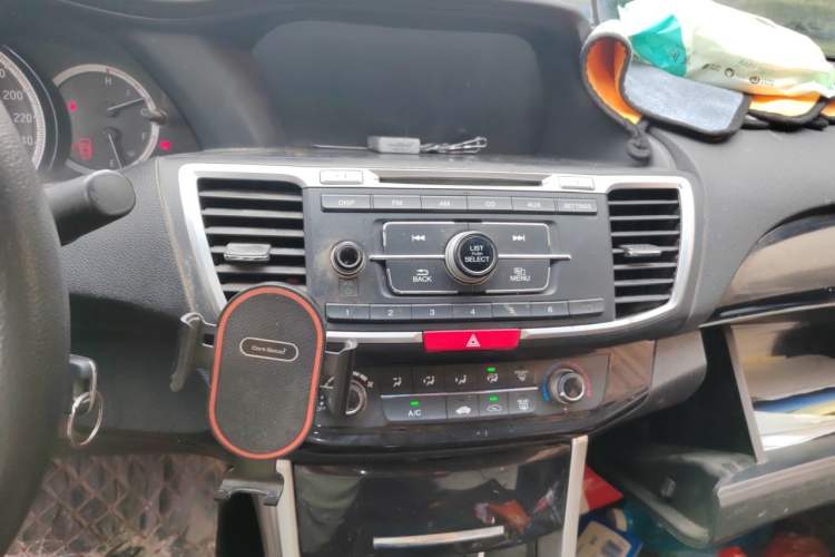 Used Honda Accord 2016 2.0L Comfort Edition Audio And AC Panel