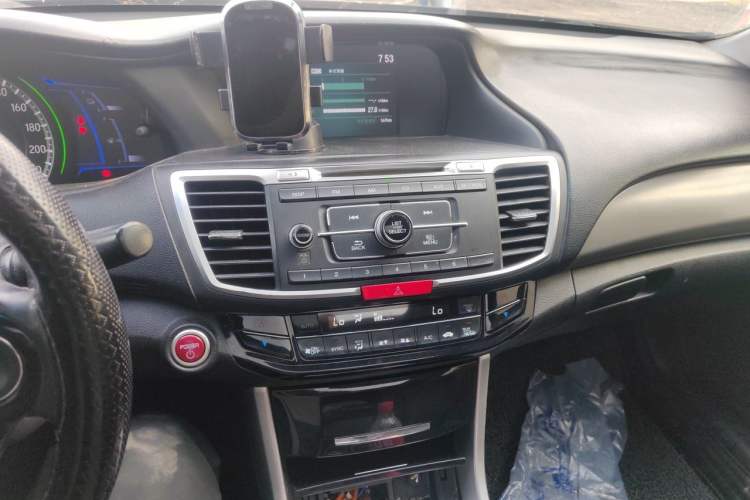 Used Honda Accord 2016 Hybrid 2.0L Sharp Edition Audio And AC Panel