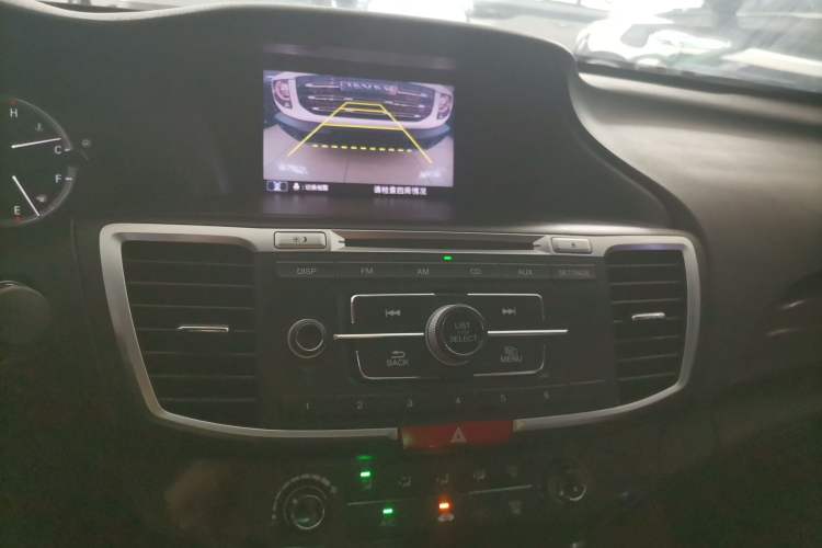 Used Honda Accord 2016 2.0L Comfort Edition Audio And AC Panel
