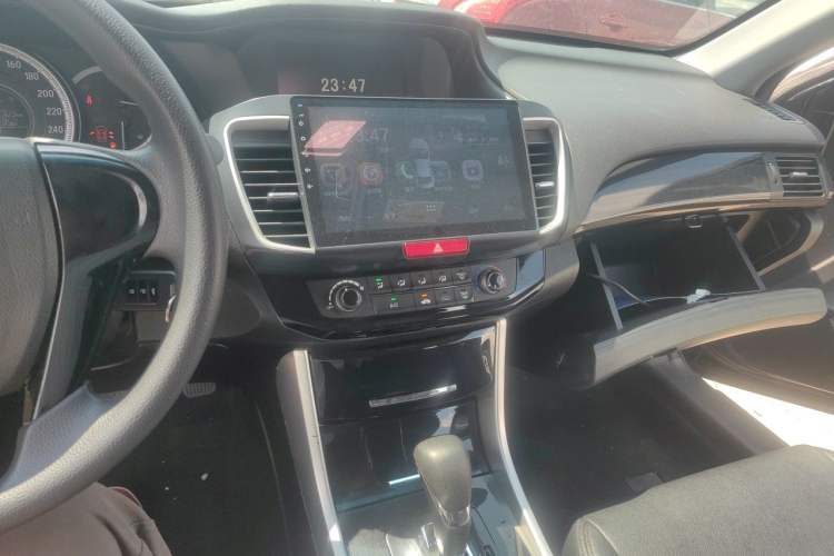 Used Honda Accord 2016 2.0L Comfort Edition Audio And AC Panel