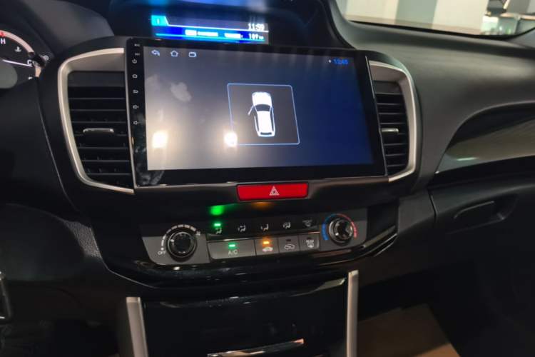 Used Honda Accord 2016 2.0L Comfort Edition Audio And AC Panel