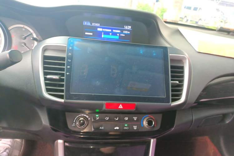 Used Honda Accord 2016 2.0L Comfort Edition Audio And AC Panel