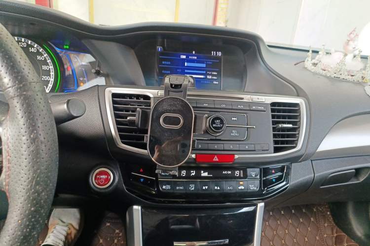 Used Honda Accord 2016 Hybrid 2.0L Sharp Edition Audio And AC Panel