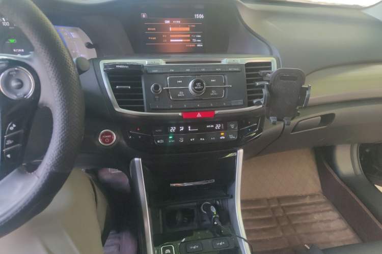 Used Honda Accord 2016 Hybrid 2.0L Sharp Edition Audio And AC Panel
