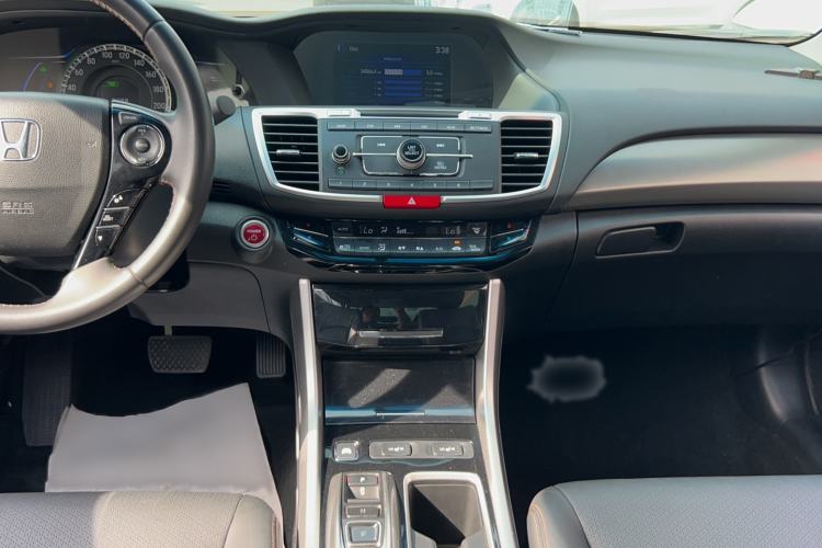Used Honda Accord 2016 Hybrid 2.0L Sharp Edition Audio And AC Panel