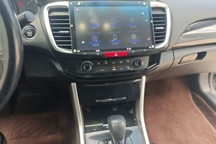 Used Honda Accord 2016 2.0L Comfort Edition Audio And AC Panel