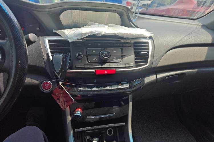Used Honda Accord 2016 Hybrid 2.0L Sharp Edition Audio And AC Panel