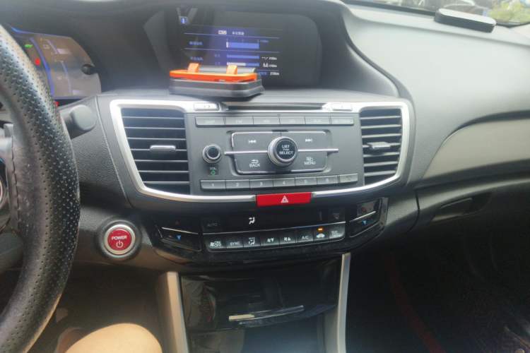 Used Honda Accord 2016 Hybrid 2.0L Sharp Edition Audio And AC Panel