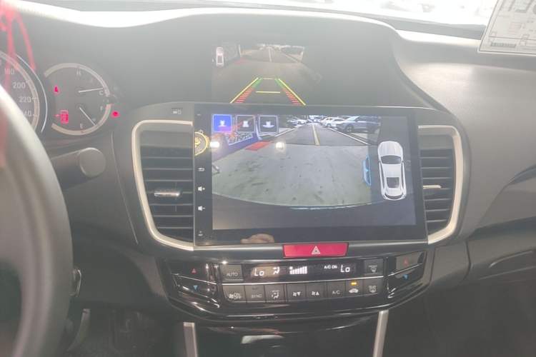 Used Honda Accord 2016 2.0L Elite Edition Audio And AC Panel