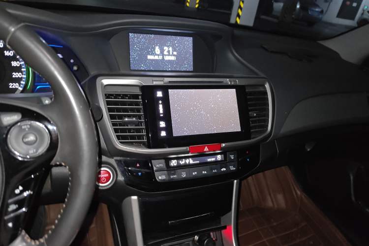 Used Honda Accord 2016 Hybrid 2.0L Rui Ling Edition Audio And AC Panel