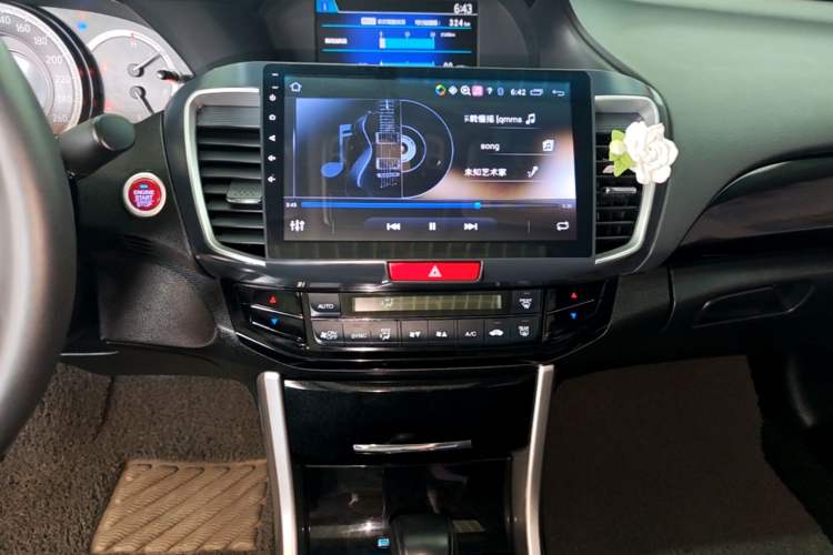 Used Honda Accord 2016 2.0L Elite Edition Audio And AC Panel