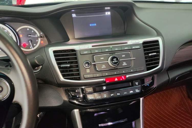 Used Honda Accord 2016 2.4L Comfort Edition Audio And AC Panel