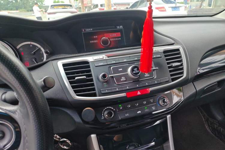 Used Honda Accord 2016 2.0L Comfort Edition Audio And AC Panel