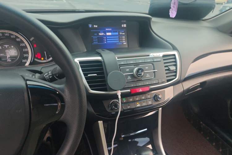 Used Honda Accord 2016 2.0L Comfort Edition Audio And AC Panel