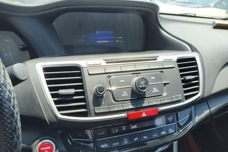 Used Honda Accord 2016 Hybrid 2.0L Sharp Edition Audio And AC Panel