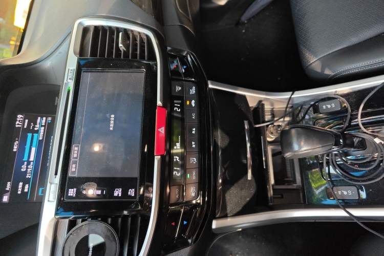 Used Honda Accord 2016 2.4L Comfort Edition Audio And AC Panel