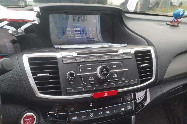 Used Honda Accord 2016 Hybrid 2.0L Sharp Edition Audio And AC Panel