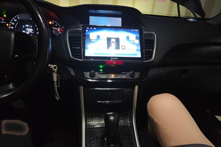 Used Honda Accord 2016 2.0L Comfort Edition Audio And AC Panel