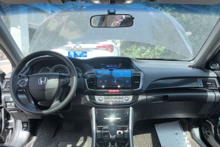 Used Honda Accord 2016 2.0L Comfort Edition Center Console