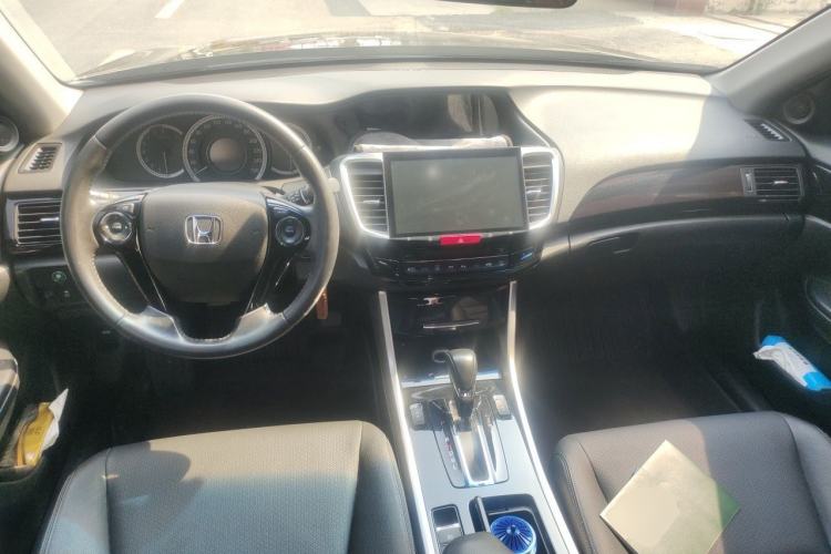 Used Honda Accord 2016 2.0L Elite Edition Center Console